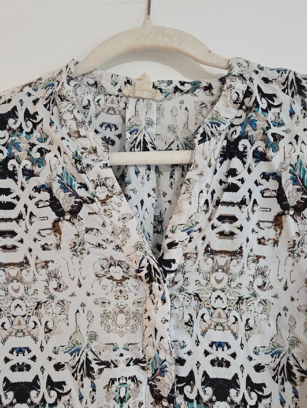Tribal Jeans Teal, Black And Neutral Patter Blouse Women's XL - Picture 2 of 4